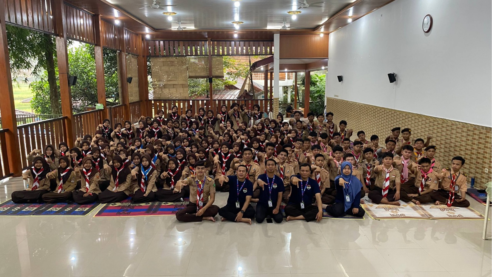 SMK Amaliah 1 dan 2 Ciawi Gelar Latihan Dasar Kepemimpinan OSIS & MPK serta Penempuhan Badge Ambalan Tahun Ajaran 2025–2026