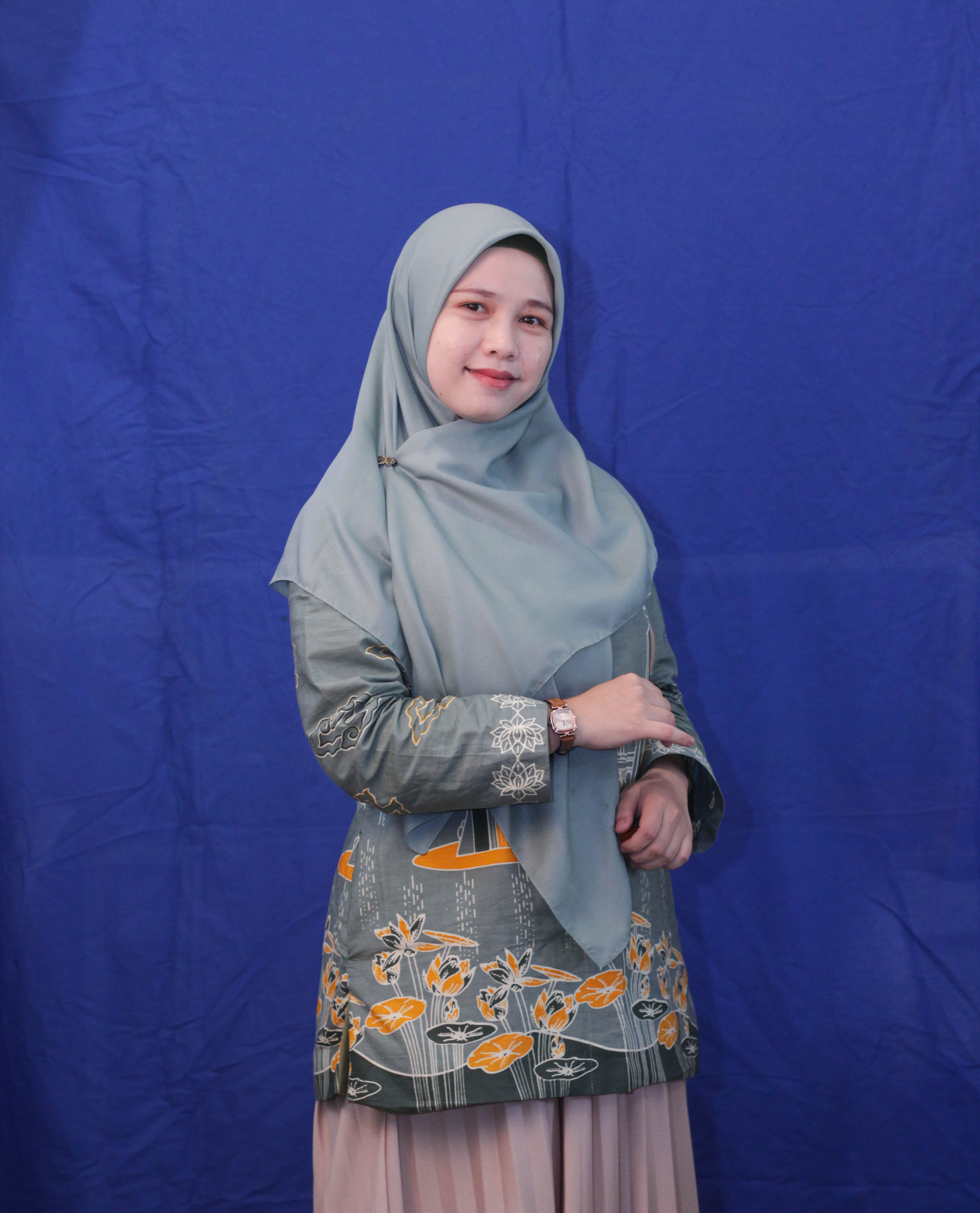 Foto Mila Karmila, S.E., Gr.